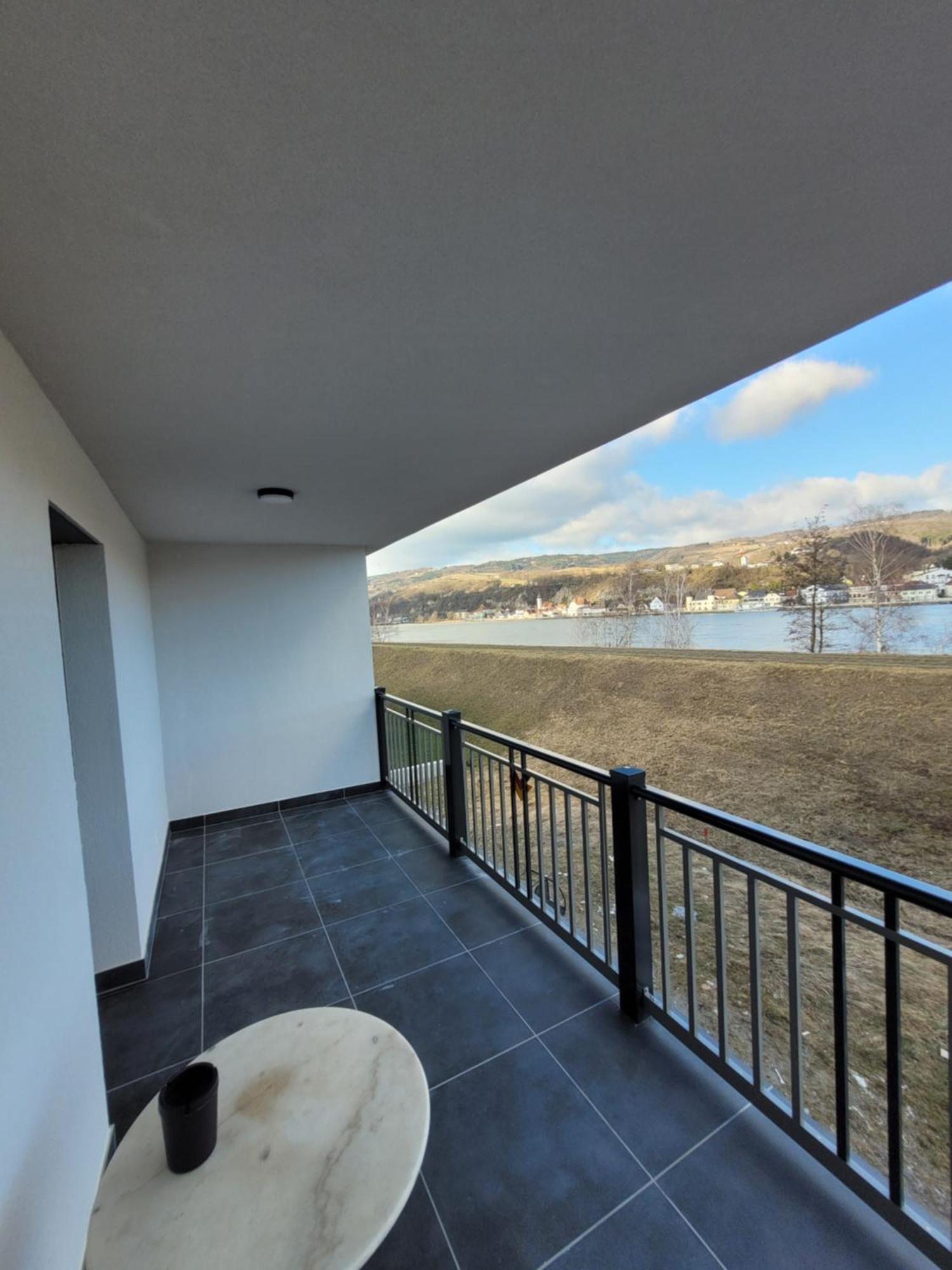 Apartment An Der Donau Krumnussbaum Exterior photo